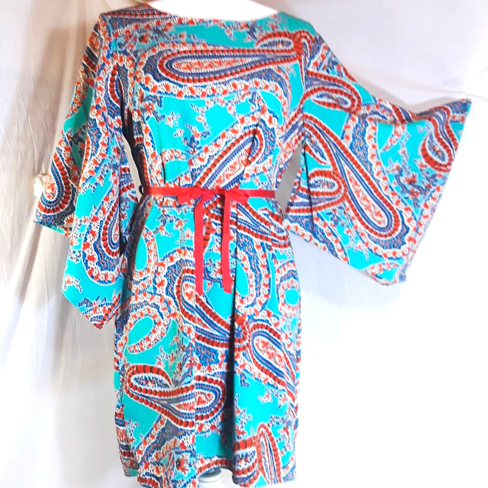 Alya Kimono Sleeve Paisley Dress  Size Small